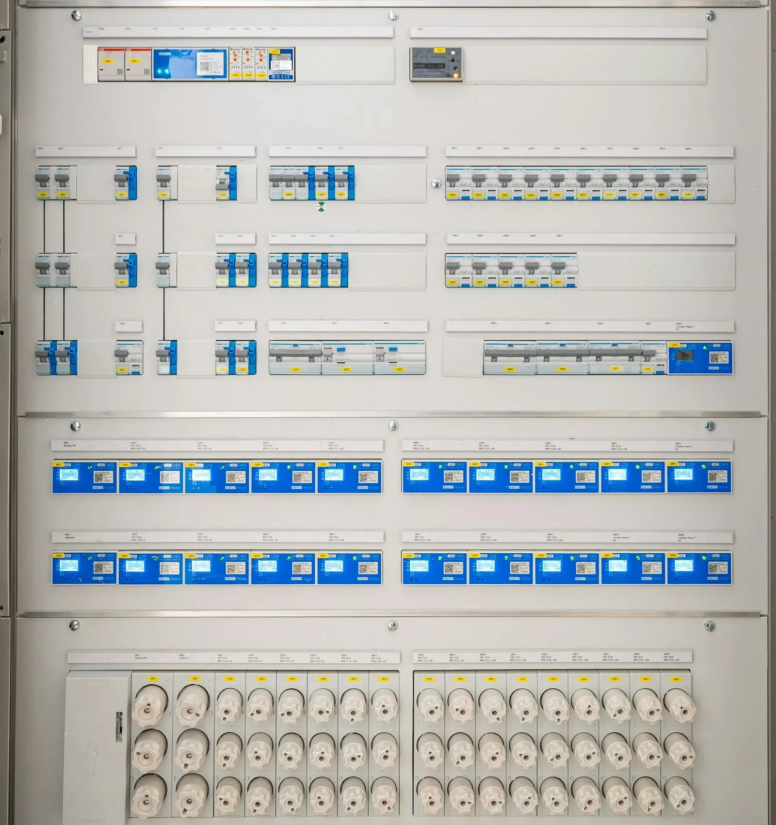 Mise aux normes électriques NF C 15-100 à Senlis : guide complet 2026